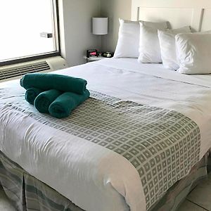 Quitinete com cama grande